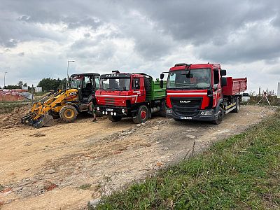 Dovoz štěrku, písku, zeminy a dalšího materiálu